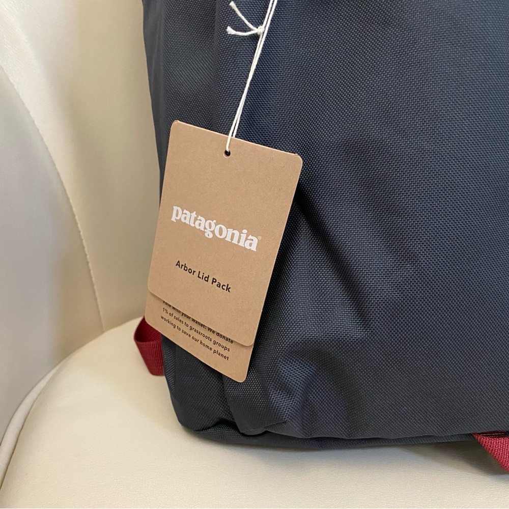 New with Tag Patagonia multicolored color block lightweight backpack size - Picture 2 of 10
